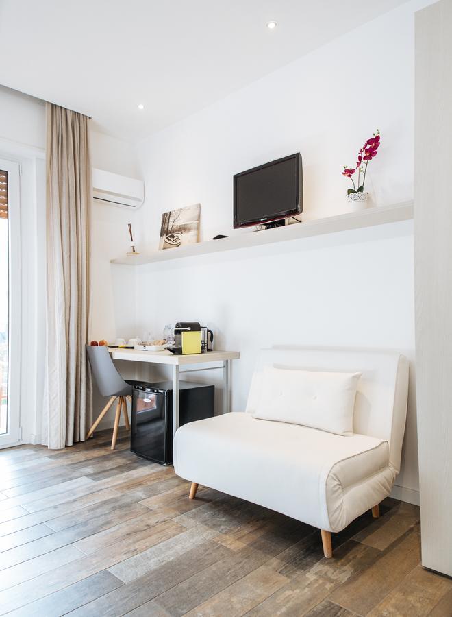 Politeama Luxury Suites Palermo Exterior foto